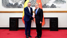 Misi mediasi di Beijing. Menteri Luar Negeri China Wang Yi mendorong Belgia untuk memainkan peran konstruktif dalam menyelesaikan perselisihan ekonomi antara China dan Uni Eropa melalui dialog dan konsultasi. Dok: Istimewa.