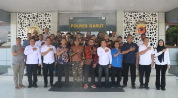 Elemen masyarakat Garut deklarasi dukungan menjaga keamanan bersama Polres Garut. (Posnews)