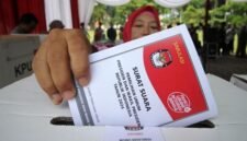 Mencari keadilan di kotak suara. Analisis komprehensif mengenai efektivitas berbagai sistem pemilu dunia dalam menerjemahkan suara rakyat menjadi kursi kekuasaan di tahun 2026. Dok: Istimewa.