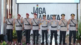 Kapolda Metro Jaya memimpin serah terima jabatan pejabat utama di Gedung Promoter Jakarta tahun 2026. (Posnews/Ist)