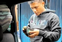 Hasibuan (27) Perantau di Ibukota Yang Bekerja Sambil Kembangkan Seni Bela Diri di Sunter Tanjung Priok Jakarta Utara. (Posnews/MR)
