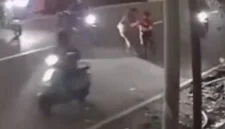 Korban begal anggota damkar tergeletak usai diserang di Jalan KH Hasyim Ashari Jakarta. (Posnews/Ist)