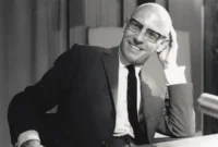 Runtuhnya kedaulatan "Aku". Michel Foucault mengguncang dunia filsafat dengan menyatakan bahwa individu bukanlah pencipta identitasnya sendiri, melainkan hasil rakitan dari jaringan kekuasaan, bahasa, dan sejarah. Dok: Istimewa.