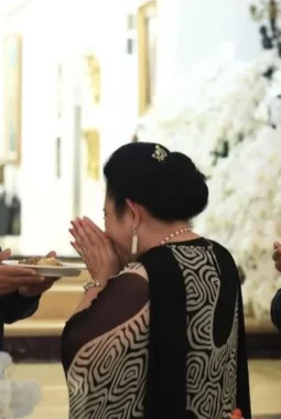 Hangat dan Penuh Makna, Prabowo-Titiek Rayakan Ultah ke-67 Bersama Keluarga