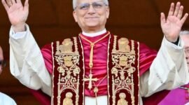 Ilustrasi, Seruan damai dari Roma. Paus Leo memimpin prosesi Jalan Salib di Colosseum. Ia menyuarakan doa bagi yatim piatu perang dan imigran yang terasing di tengah eskalasi konflik Iran. Dok: Istimewa.