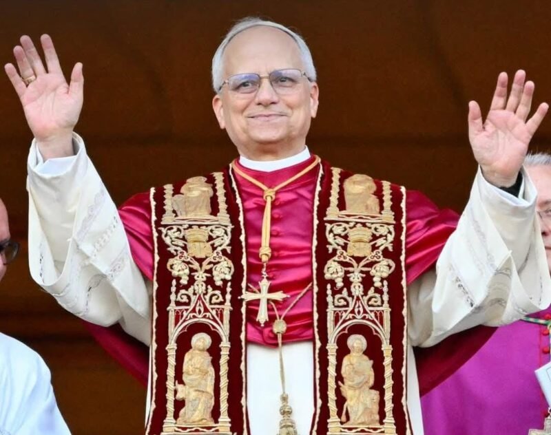 Ilustrasi, Seruan damai dari Roma. Paus Leo memimpin prosesi Jalan Salib di Colosseum. Ia menyuarakan doa bagi yatim piatu perang dan imigran yang terasing di tengah eskalasi konflik Iran. Dok: Istimewa.