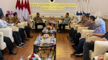 Kepala BNN Komjen Pol Suyudi Ario Seto dan Kepala BPOM RI Prof Taruna Ikrar memperkuat pengawasan obat, termasuk penyalahgunaan narkoba dalam cairan vape. (Posnews/Ist)