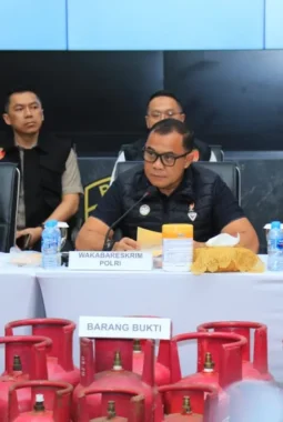 Mafia Energi Digulung, Ribuan Tabung LPG dan Ratusan Ribu Liter BBM Subsidi Disita