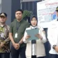 Petugas Satpol PP menyegel tempat hiburan malam White Rabbit PIK di Jakarta Utara. (Posnews/Ist)
