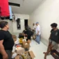 Polisi menggerebek pabrik kosmetik ilegal di Dramaga Bogor. (Posnews/Ist)