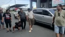 Polisi mengamankan pelaku mutilasi ibu di Lahat yang merupakan residivis kasus kriminal dengan motif judi online. (Posnews/Ist)