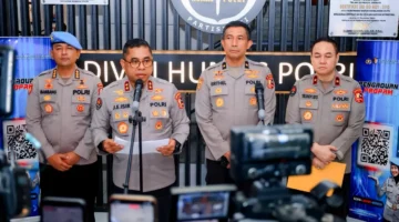 Kepala Divisi Humas Polri, Irjen Pol Johnny Eddizon Isir. (Posnews/Ist)