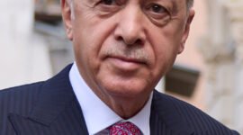 Turki menyusul langkah global. Parlemen Turki mulai memperdebatkan paket hukum untuk melarang anak di bawah 15 tahun mengakses media sosial guna melindungi generasi muda dari risiko keamanan dan eksploitasi digital. Dok: Istimewa.