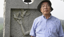 Rekonsiliasi di atas awan. Berawal dari temuan puing pesawat secara tidak sengaja, Hiroshi Kudo berhasil mengungkap sejarah yang terlupakan dan menyatukan keluarga tentara Jepang serta Amerika Serikat dalam sebuah monumen perdamaian. Dok: Istimewa.