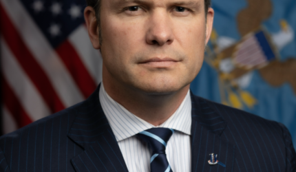 Menhan Pete Hegseth Bela Biaya Perang Iran Senilai $25 Miliar