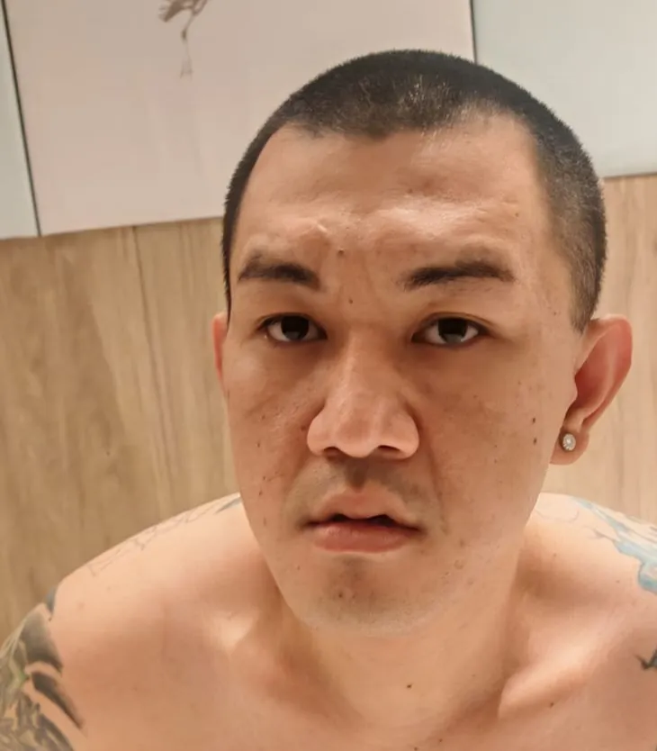 Bareskrim Polri menangkap buron bandar narkoba Andre Fernando alias The Doctor di Malaysia dan mengawalnya ke Indonesia. (Posnews/Ist)