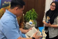 Batako karya warga binaan Lapas Tangerang tembus industri. Sebanyak 8.400 unit dikirim ke perusahaan properti nasional. (Posnews/Ist)