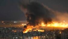 Eskalasi di jantung Lebanon. Israel meluncurkan gelombang serangan udara baru ke Beirut di tengah peringatan Jumat Agung, sementara Washington memperingatkan potensi serangan balasan Iran terhadap institusi pendidikan tinggi. Dok: (AP Photo/Hussein Malla)