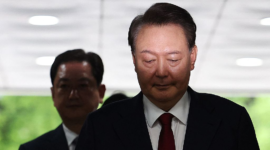 Keadilan di Seoul. Pengadilan banding meningkatkan hukuman penjara bagi mantan presiden Yoon Suk-yeol terkait dakwaan penyalahgunaan kekuasaan dan penghalangan penangkapan dalam kasus pemberontakan tahun 2024. Dok: Istimewa.