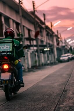 Ekonomi Gig 2026: Kebebasan Bekerja atau Kerentanan Tanpa Jaminan Sosial?