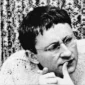 Ilusi di balik layar. Guy Debord membedah cara masyarakat modern lebih memprioritaskan 