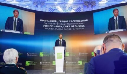 Pangeran Harry Desak Putin Akhiri Perang dan Trump Tunjukkan Kepemimpinan