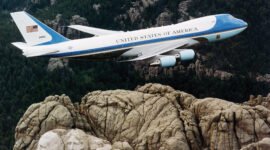 Armada baru di langit Washington. Militer Amerika Serikat sedang merombak pesawat Boeing 747 hadiah dari keluarga kerajaan Qatar untuk memperkuat armada Air Force One tepat waktu untuk perayaan nasional tahun 2026. Dok: Istimewa.