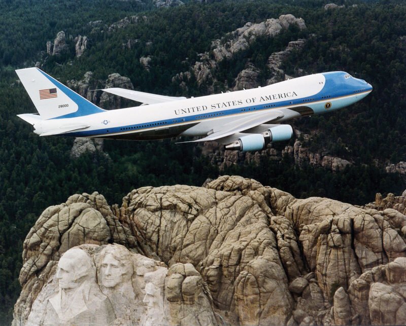 Armada baru di langit Washington. Militer Amerika Serikat sedang merombak pesawat Boeing 747 hadiah dari keluarga kerajaan Qatar untuk memperkuat armada Air Force One tepat waktu untuk perayaan nasional tahun 2026. Dok: Istimewa.