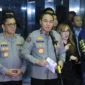 Dalam penggerebekan pada Sabtu (9/5/2026), polisi menangkap 321 warga negara asing (WNA) yang kedapatan sedang menjalankan aktivitas perjudian daring di sebuah gedung di kawasan tersebut. (Posnews/Ist)