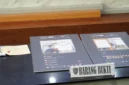 Petugas Direktorat Reserse Siber Polda Metro Jaya mengamankan seorang pria terkait kasus dugaan penyebaran konten asusila melalui live streaming di media sosial di Jakarta Selatan. (Posnews/Ist)