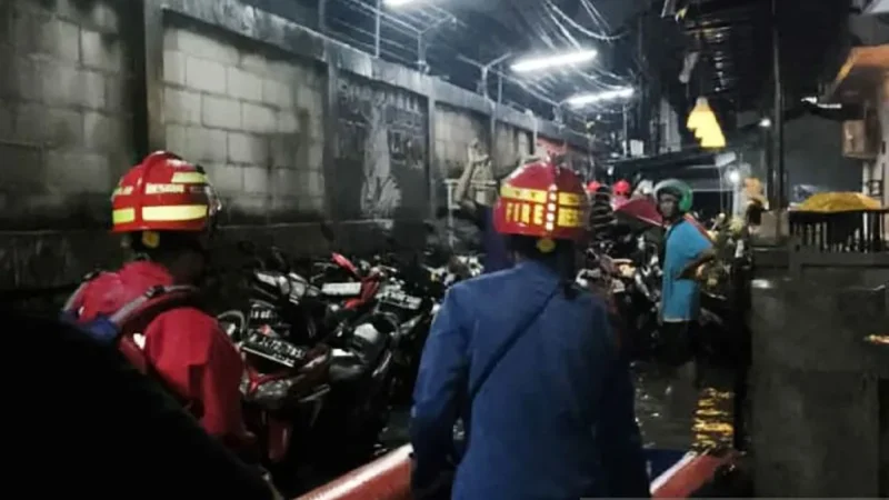 Banjir Jakarta Hari Ini, 12 RT di Kebayoran Baru Terendam. (Posnews/Ist)