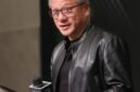 Menyambut perubahan zaman. CEO Nvidia Jensen Huang menegaskan pentingnya adaptasi teknologi kecerdasan buatan (AI) di tengah kekhawatiran krisis energi nasional. Dok: Istimewa.
