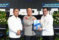 Kadensus 88 Irjen Pol Sentot Prasetyo saat bedah buku tentang ancaman kekerasan dan perlindungan anak di era digital. (Posnews/Ist)