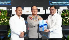 Kadensus 88 Irjen Pol Sentot Prasetyo saat bedah buku tentang ancaman kekerasan dan perlindungan anak di era digital. (Posnews/Ist)