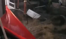 Tebing Longsor di Bogor, Masjid Nurul Hikmah Ambruk Terseret Arus Kali Cikaret