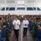 Kepala Staf Kepresidenan Dudung Abdurachman meninjau kesiapan 742 prajurit TNI di PMPP Sentul sebelum diberangkatkan ke Lebanon untuk misi perdamaian PBB. (Posnews/Ist)