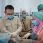 Kepala Staf Kepresidenan Dudung Abdurachman saat melakukan sidak dapur Makan Bergizi Gratis di Jakarta Barat dan menemukan kondisi dapur kotor serta tidak higienis. (Posnews/Staf Kepresidenan)