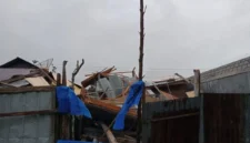 Kondisi rumah warga rusak akibat angin kencang dan hujan deras di Kecamatan Rumpin, Kabupaten Bogor. (Posnews/BPBD)