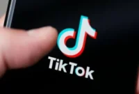 Live Streaming Erotis di TikTok dan Instagram, RC dan PA Diciduk Polisi. (Popsnews/textcrunch)