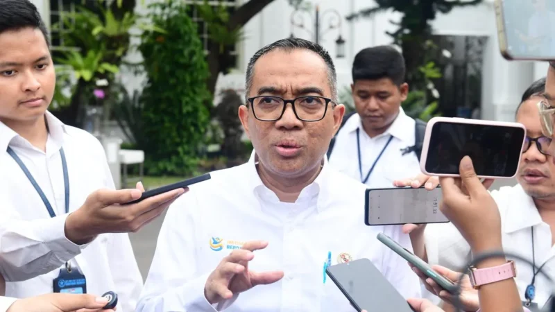 Menteri Pendidikan Tinggi, Sains, dan Teknologi Brian Yuliarto memberikan keterangan usai rapat dengan Presiden Prabowo Subianto terkait peran kampus membantu pemerintah daerah. Posnews/Setpres)