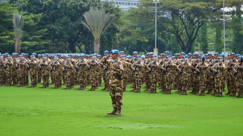 Panglima TNI melepas 744 prajurit Satgas Konga UNIFIL yang diberangkatkan ke Lebanon untuk menjalankan misi perdamaian PBB. (Posnews/Ist)
