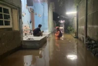 Permukiman warga di Desa Puspanegara, Citeureup, Bogor terendam banjir akibat luapan Kali Cibeber setelah hujan deras. (Posnews/Ist)