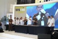 Petugas Kejagung memusnahkan jam tangan mewah palsu sitaan kasus korupsi Asabri milik Jimmy Sutopo di BPA Fair 2026 Jakarta. (Posnews/Ist)