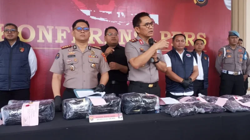 Polda Jambi Ungkap Sindikat Narkoba Lintas Provinsi, Negara Selamat dari Kerugian Rp596 Miliar. (Posnews/Ist)
