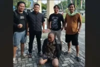 Polisi mengamankan pendiri Pondok Pesantren Tahfidzul Qur'an Ndolo Kusumo di Pati terkait kasus dugaan pelecehan santriwati. (Posnews/Ist)