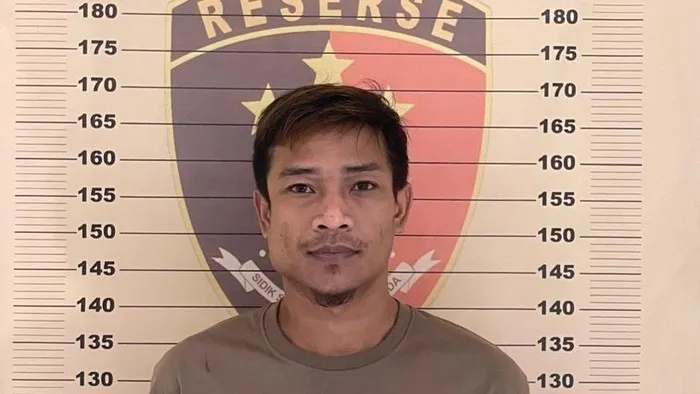 Polisi menangkap Kecot pelaku perampokan wanita di Tangerang. (Posnews/Ist)