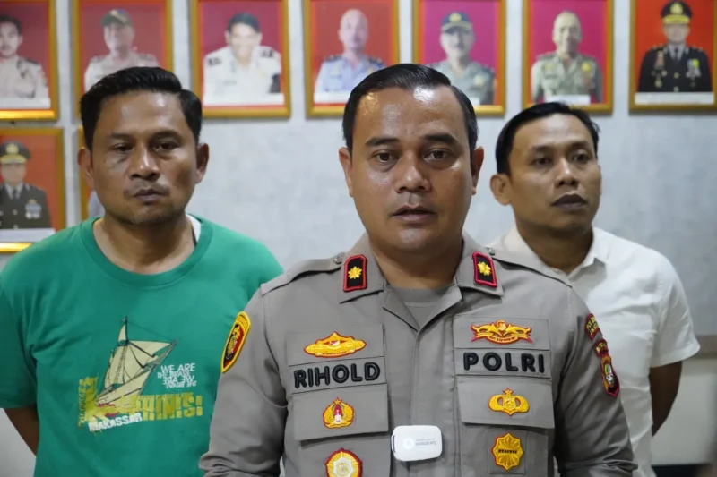 Kapolsek Kalideres Kompol Rihold Sihotang. (Posnews/Ist)