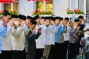 Presiden Prabowo Subianto melaksanakan Salat Idul Adha 1447 H di Wisma Indonesia Paris dan bersilaturahmi dengan diaspora Indonesia. (Posnews/Biro Pers)
