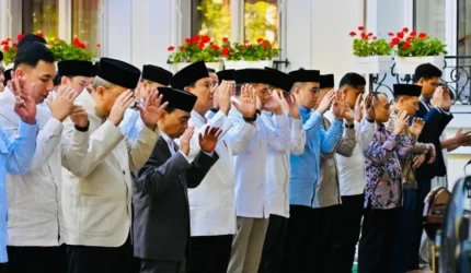 Presiden Prabowo Subianto melaksanakan Salat Idul Adha 1447 H di Wisma Indonesia Paris dan bersilaturahmi dengan diaspora Indonesia.