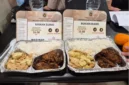 Produk makanan siap saji khas Indonesia untuk kebutuhan jamaah haji diperiksa sebelum didistribusikan di Arab Saudi. (Posnews/Ist)